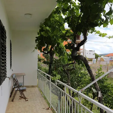 Apartament With Parking Space - 23205 *